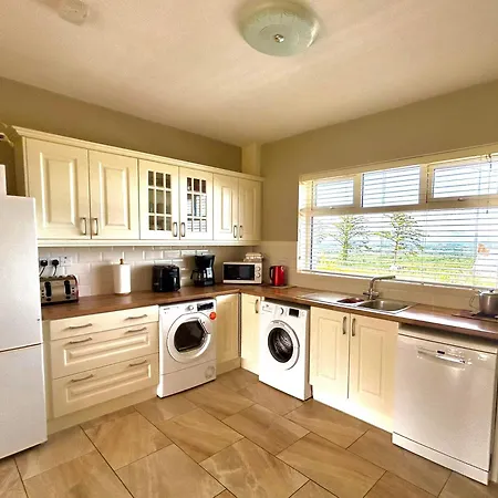 Breenville * Laccamore